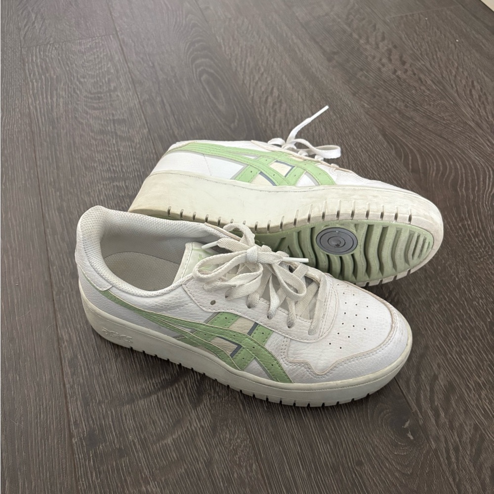 ASICS Women's White and Light Green Platform Sneakers - Picture 3 of 5